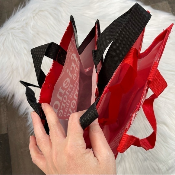 Lululemon Bundle of 2 small re-useable totes - Picture 3 of 6